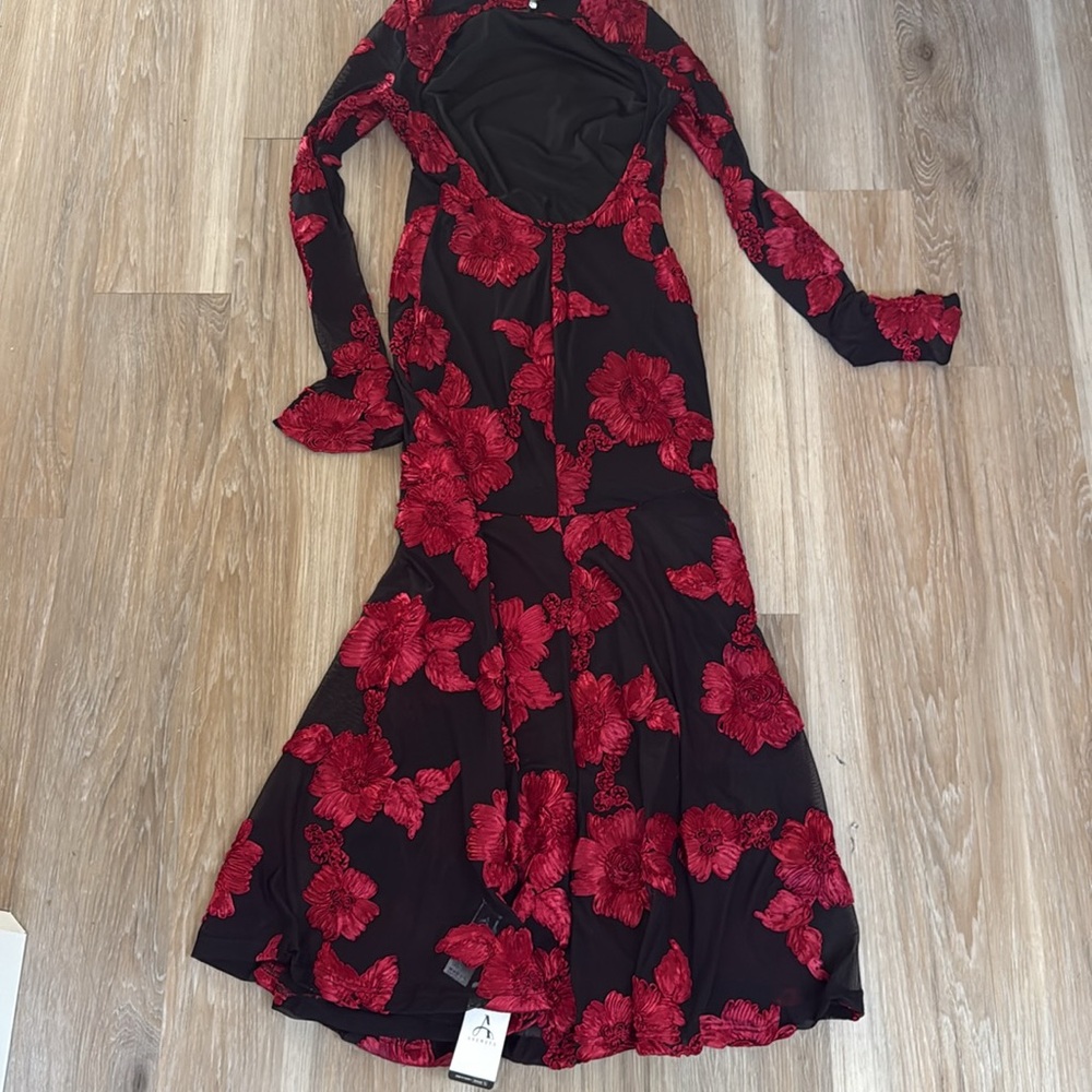 Anewsta Elegant Black and Red Floral Dress - Picture 14 of 14